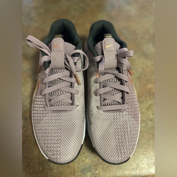 Nike Metcon 8’s - Picture 2 of 5